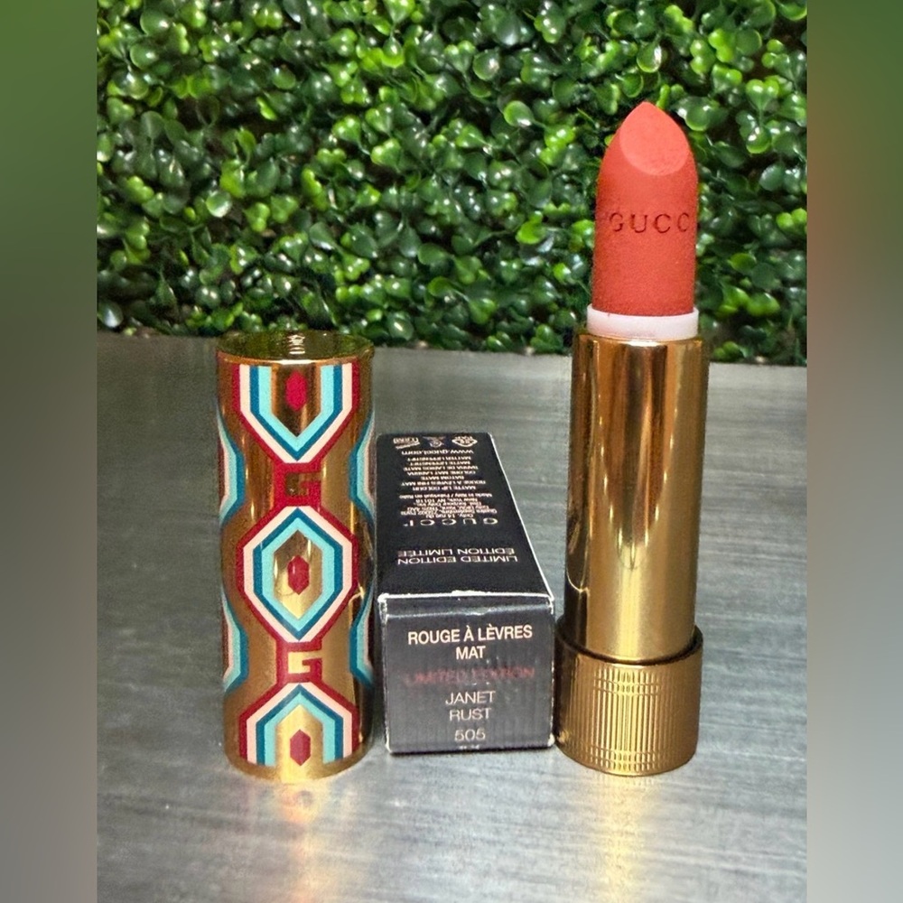 Gucci LIMITED EDITION - They met in Argentina- Rouge A Levres Mat - Picture 2 of 5